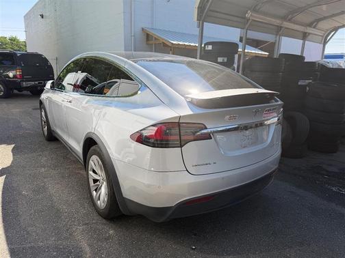Silver 2016 Tesla Model X 90D