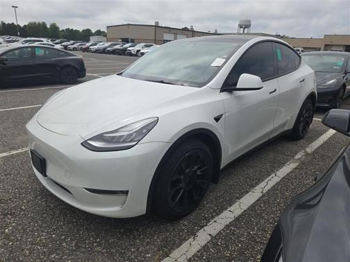 2022 Tesla Model Y Long Range Dual Motor All-Wheel Drive