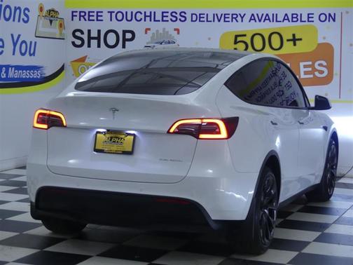 2022 Tesla Model Y Long Range Dual Motor All-Wheel Drive