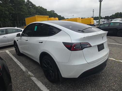 2022 Tesla Model Y Long Range Dual Motor All-Wheel Drive