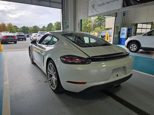 2017 Porsche 718 Cayman Base