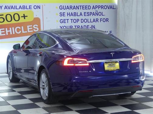 Deep Blue Metallic 2016 Tesla Model S 90D