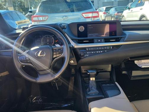 2020 Lexus ES 350 Base