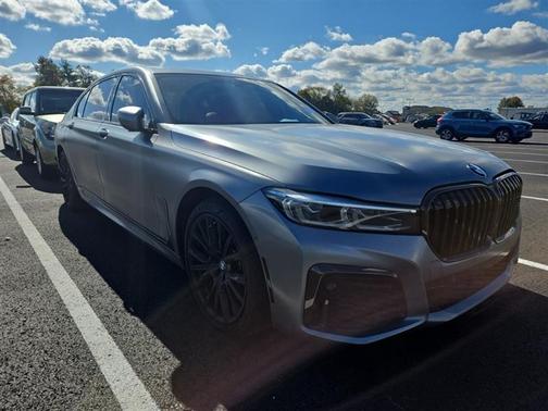 2022 BMW 750 i xDrive