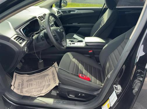 Agate Black Metallic 2020 Ford Fusion SE