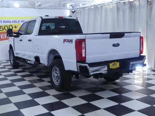 Oxford White 2023 Ford F-350 XL