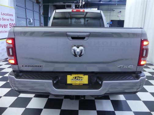 Billet Silver Metallic Clearcoat 2022 RAM 2500 Laramie Crew Cab 4x4 6'4' Box