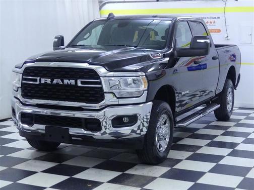2024 RAM 2500 Big Horn Crew Cab 4x4 6'4' Box