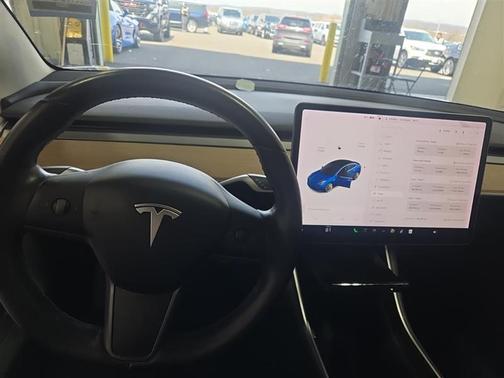 Deep Blue Metallic 2018 Tesla Model 3 Long Range