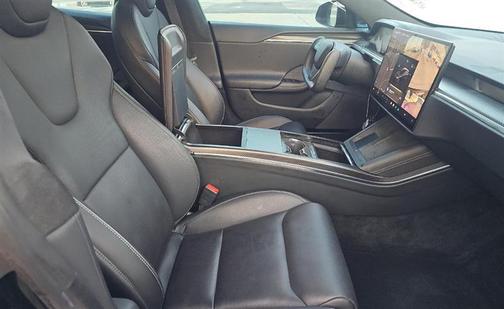 2022 Tesla Model S Plaid