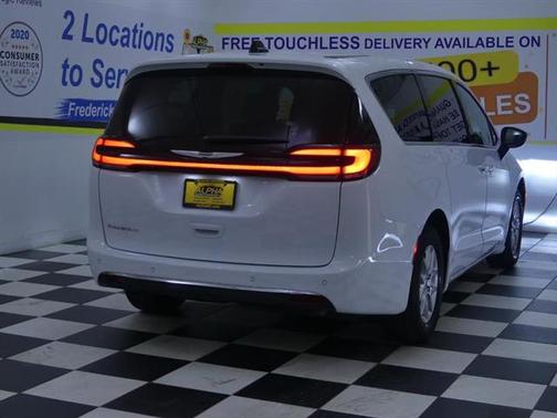 2025 Chrysler Pacifica L