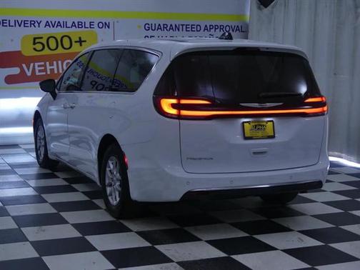 2025 Chrysler Pacifica L