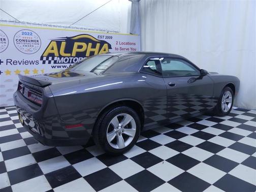 Granite Pearlcoat 2023 Dodge Challenger SXT
