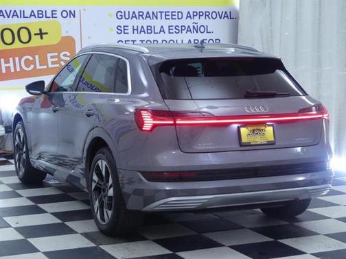 2021 Audi e-tron Premium