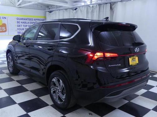 2022 Hyundai SANTA FE SE