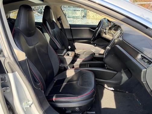 2012 Tesla Model S Performance