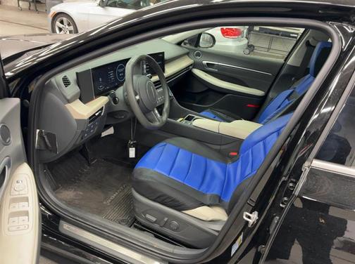 2024 Hyundai SONATA Hybrid Limited