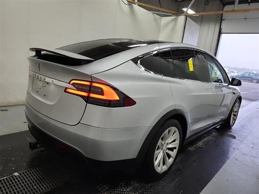 2018 Tesla Model X 75D