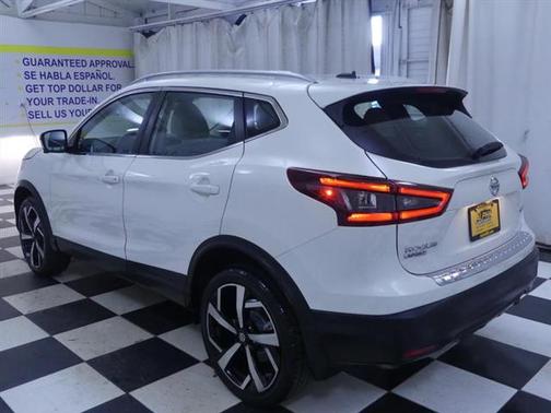 2022 Nissan Rogue Sport SL