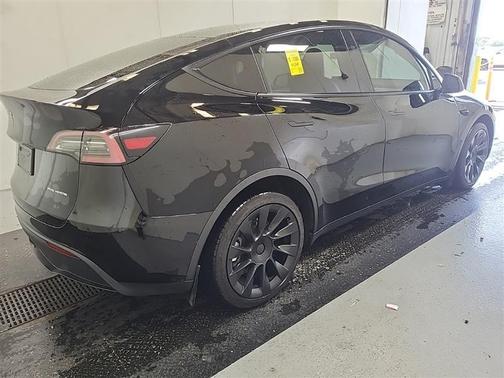 2023 Tesla Model Y Long Range Dual Motor All-Wheel Drive