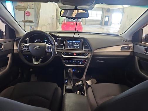 2018 Hyundai SONATA SEL