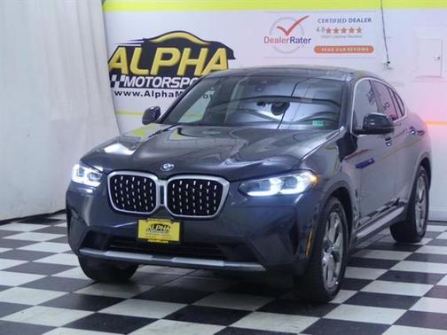 2024 BMW X4 xDrive30i
