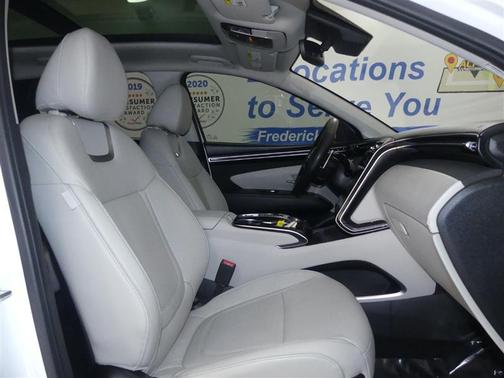 Quartz White 2022 Hyundai TUCSON Limited