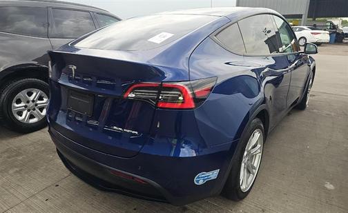 2021 Tesla Model Y Long Range Dual Motor All-Wheel Drive