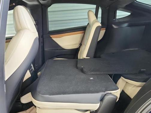 2021 Tesla Model X Long Range Plus Dual Motor All-Wheel Drive