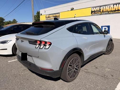 Glacier Gray Metallic TriCoat 2024 Ford Mustang Mach-E Premium