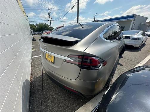 2016 Tesla Model X 90D