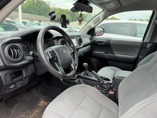 2019 Toyota Tacoma SR