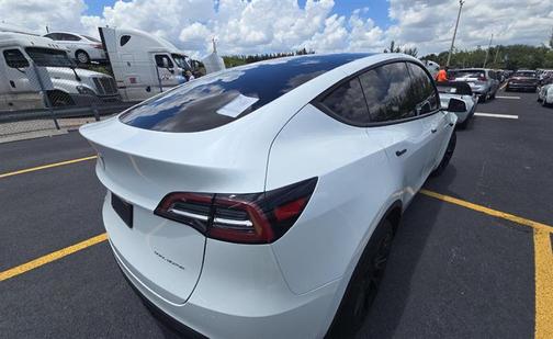 2023 Tesla Model Y Long Range Dual Motor All-Wheel Drive