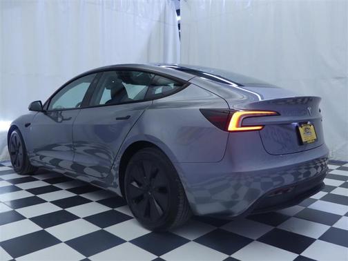 2025 Tesla Model 3 Long Range