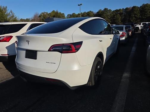 2023 Tesla Model Y Long Range Dual Motor All-Wheel Drive