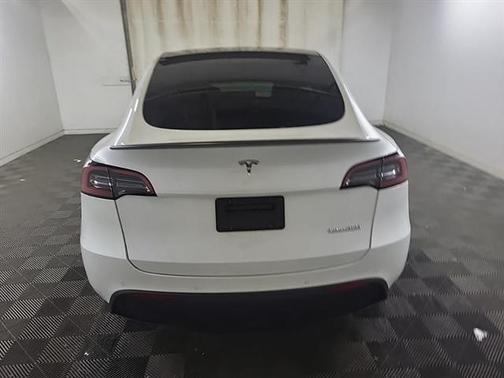 2022 Tesla Model Y Performance Dual Motor All-Wheel Drive