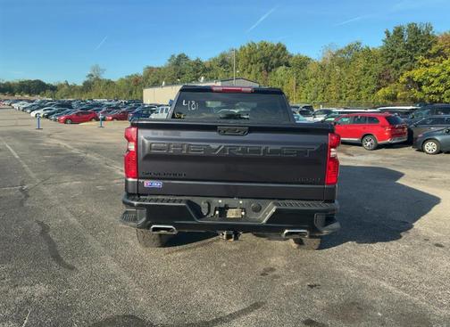 2022 Chevrolet Silverado 1500 Custom Trail Boss