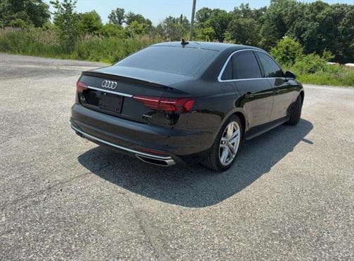 2022 Audi A4 45 S line Premium