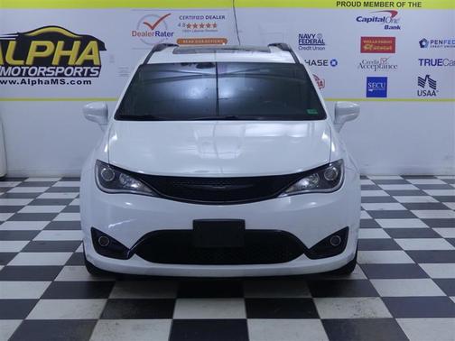 2018 Chrysler Pacifica Touring-L Plus