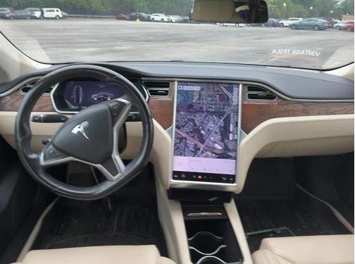 2017 Tesla Model S 75D