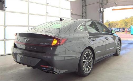 2022 Hyundai SONATA Limited