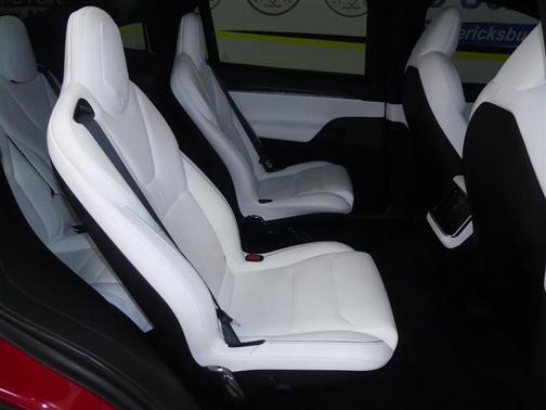 2022 Tesla Model X Plaid Tri Motor All-Wheel Drive