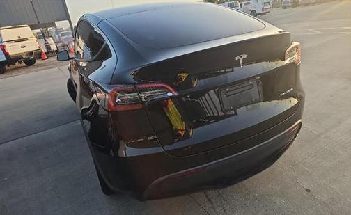 2022 Tesla Model Y Long Range Dual Motor All-Wheel Drive
