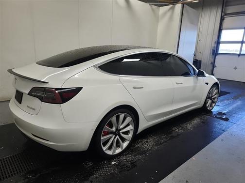 2019 Tesla Model 3 Performance