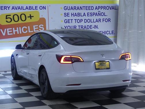 Pearl White Multi-Coat 2022 Tesla Model 3 Standard Range