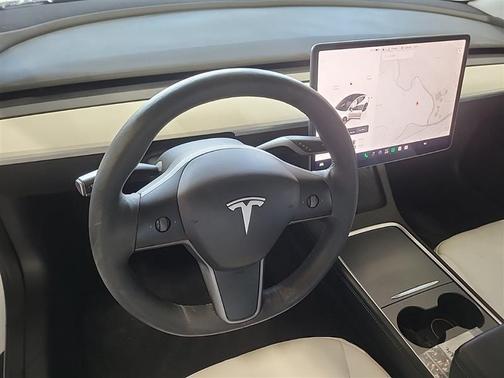 Pearl White Multi-Coat 2022 Tesla Model 3 Standard Range Plus