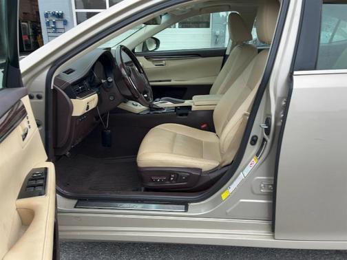 2018 Lexus ES 350 Base