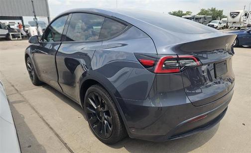 2022 Tesla Model Y Long Range Dual Motor All-Wheel Drive