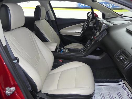 Crystal Red Metallic Tintcoat 2011 Chevrolet Volt Base