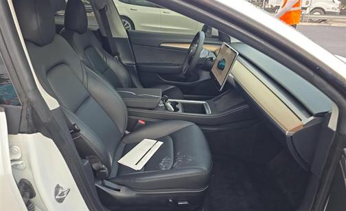 Pearl White Multi-Coat 2023 Tesla Model 3 Standard Range